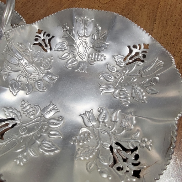 Mid Century Farber & Shlevin Hand Wrought Candy, Nut Twin Dish With Handle - Picture 3 of 7